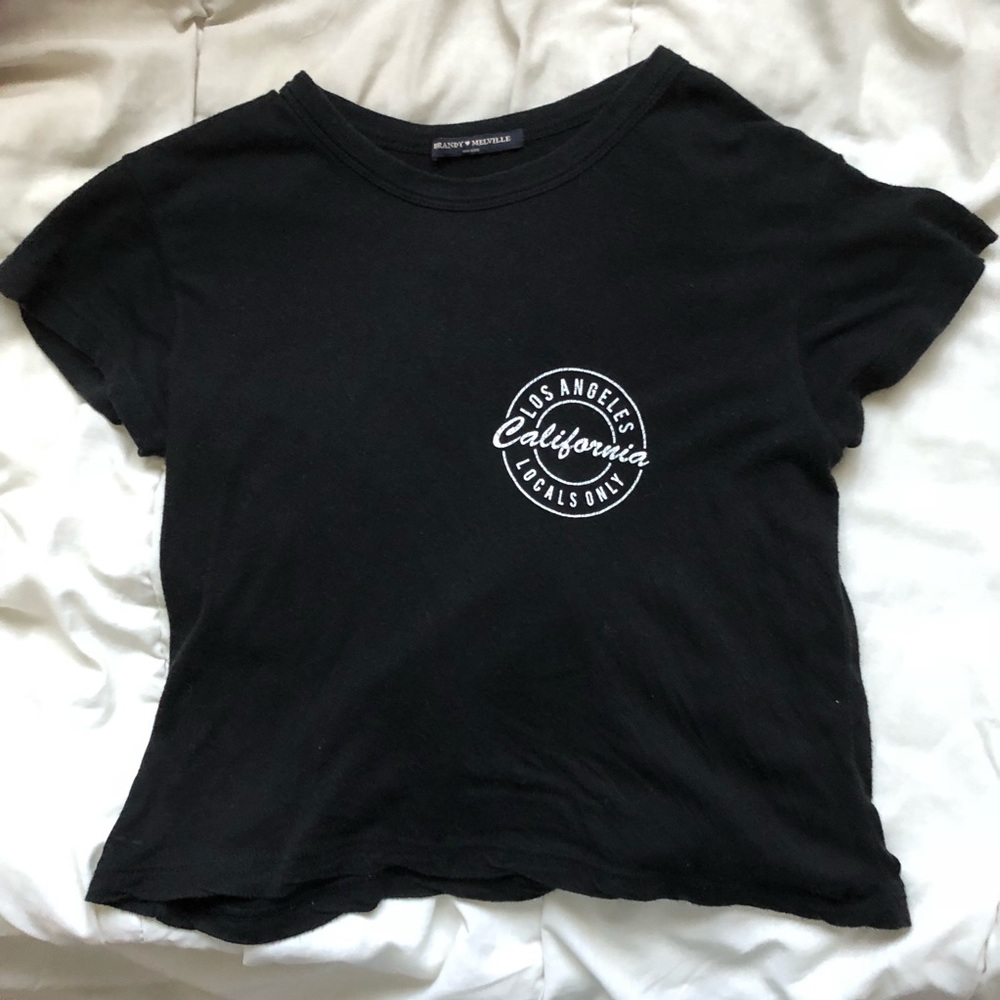 Black cropped tee